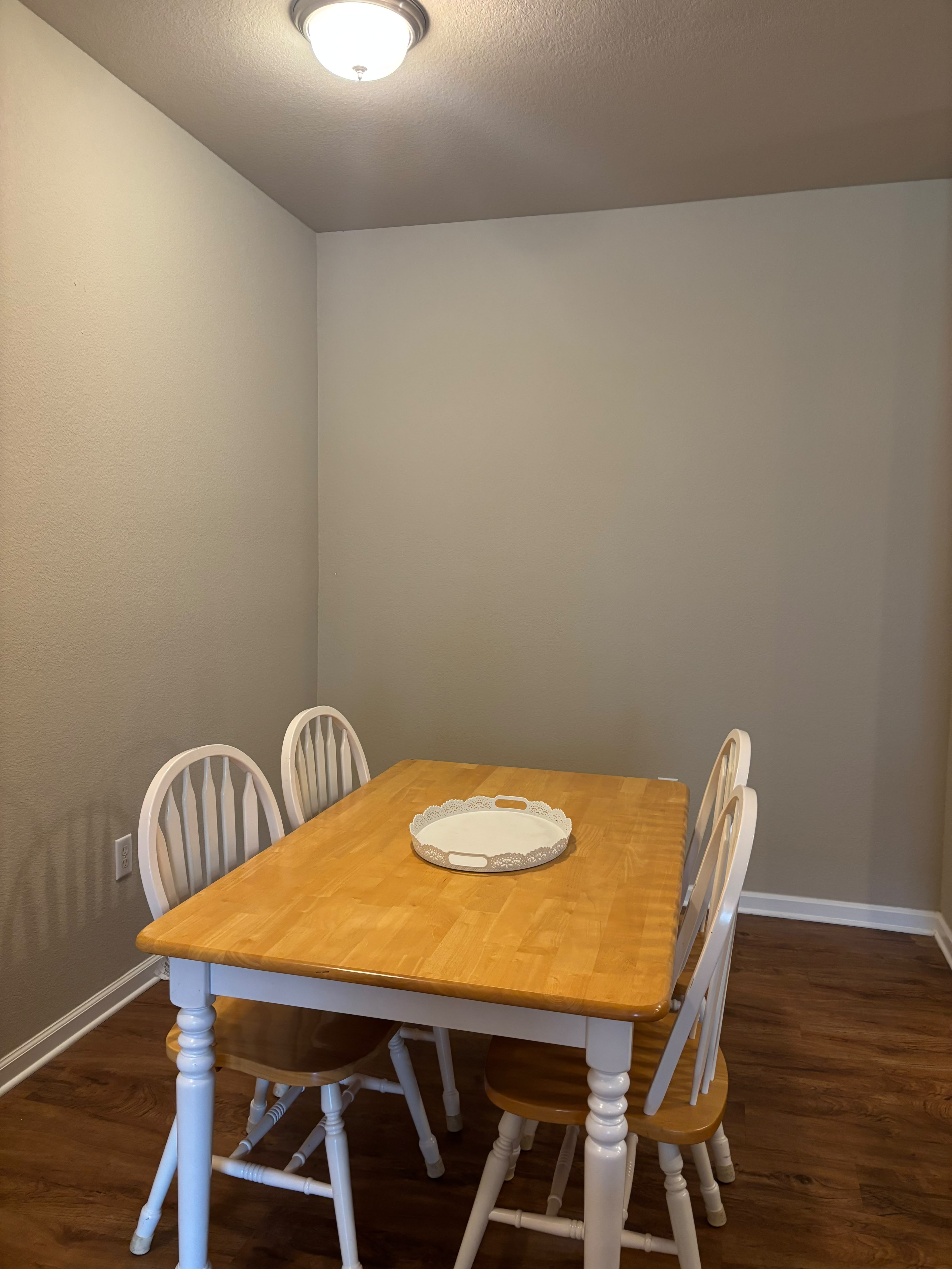 Furnished 3-bedroom Apartment | 7064 W. Hamilton Place Dr Liberty Township