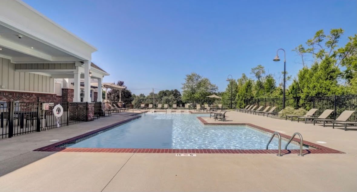 Furnished 3-bedroom Apartment | 7064 W. Hamilton Place Dr Liberty Township
