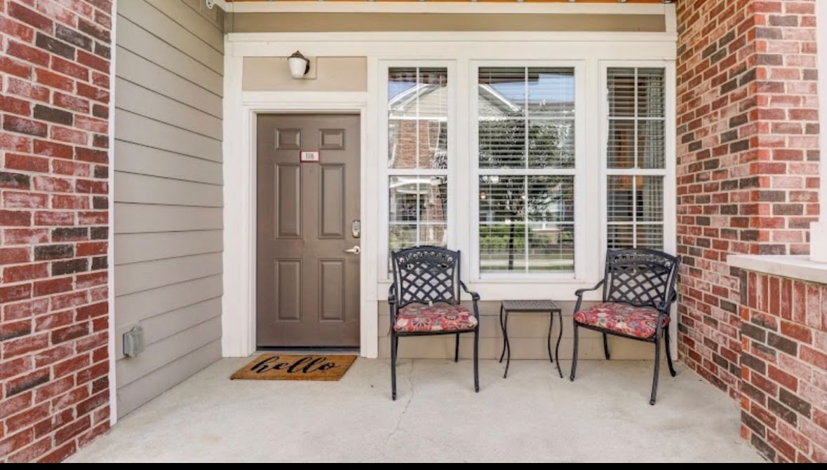 Furnished 3-bedroom Apartment | 7064 W. Hamilton Place Dr Liberty Township